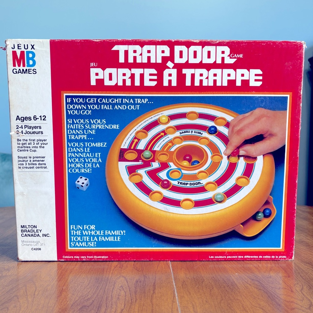 Vintage 1982 Milton Bradley Trap Door Board Game - Complete English & French